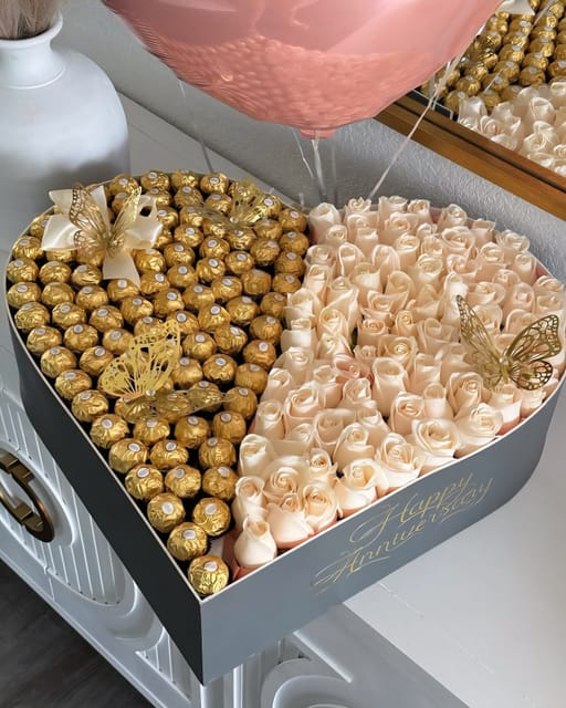 Luxury Ferrero Rocher & Red Rose Mixed Bouquet 🌹