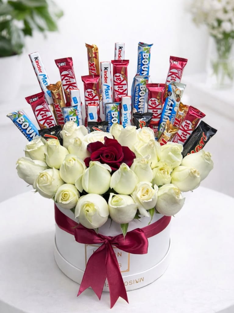 Premium Imported Rose & Chocolate Box Bouquet 🌹🍫 - Image 2