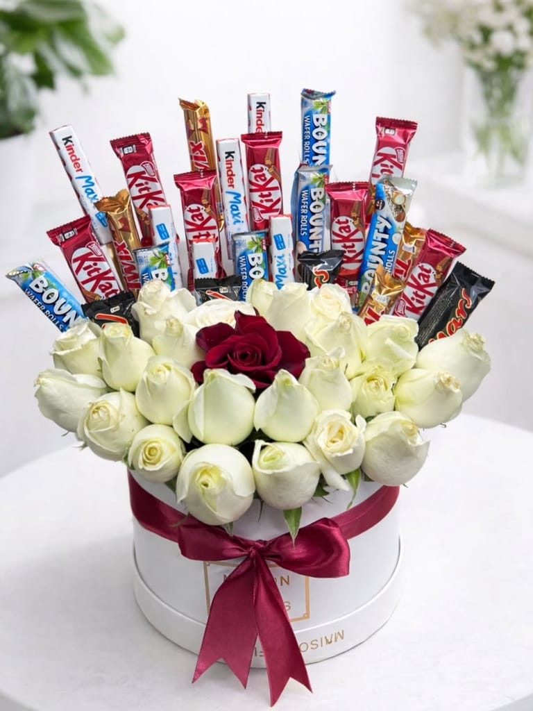 Premium Imported Rose & Chocolate Box Bouquet 🌹🍫 - Image 3