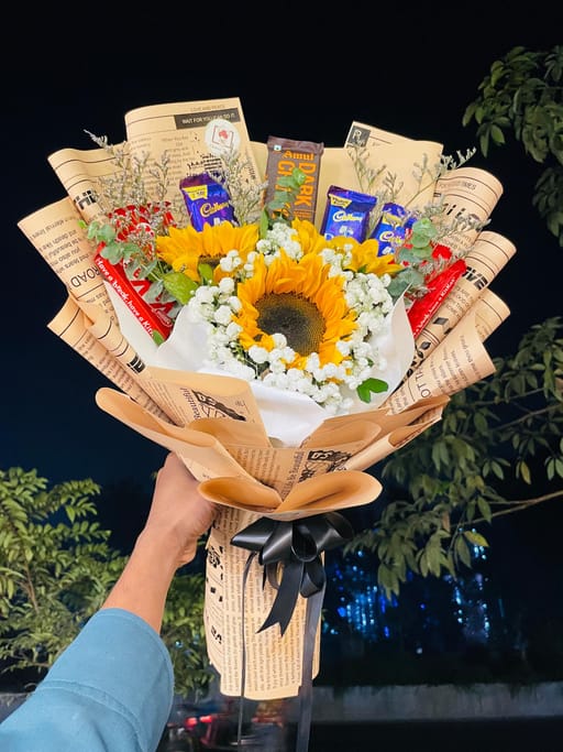 Premium Chocolate & Sunflower Mixed Bouquet 🌻🍫