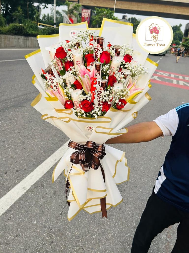 Premium Mixed Chocolate & Rose Bouquet ๐น๐ซ - Image 2