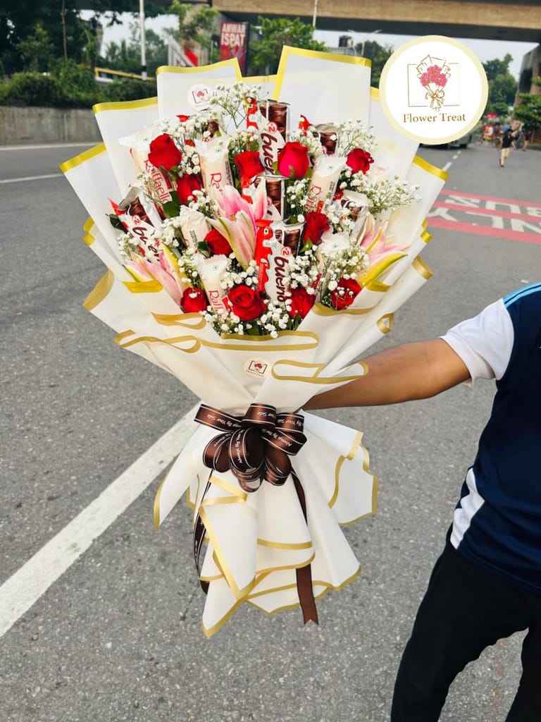 Premium Mixed Chocolate & Rose Bouquet ๐น๐ซ - Image 3