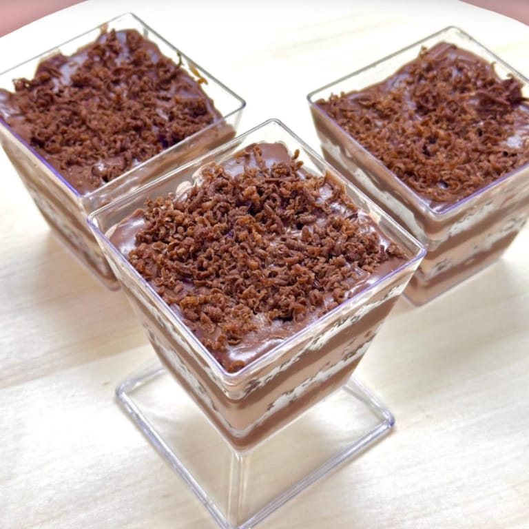 Chocolate cake in a cup - Image 1