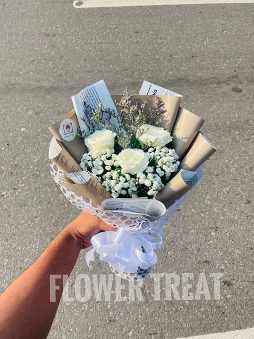 Elegant White Rose Bouquet 🤍🌹