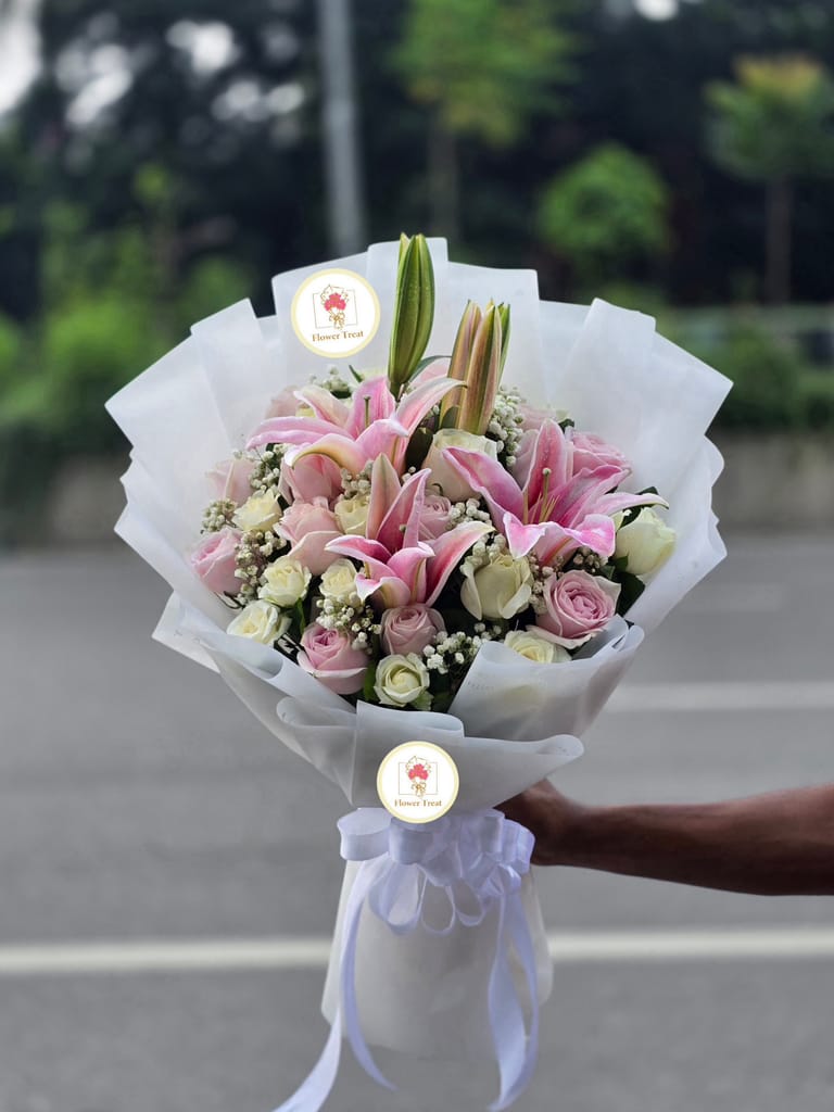Premium Imported Rose Bouquet 🌹✨ - Image 2