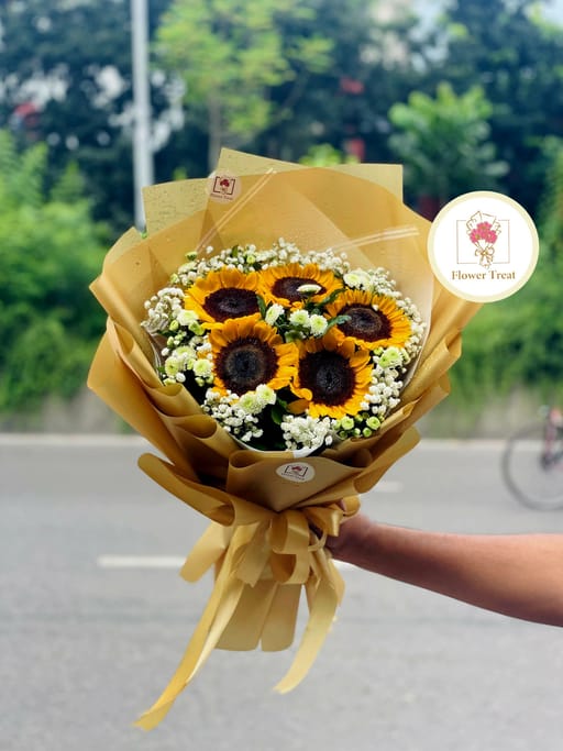 Premium Sunflower Bouquet 🌻💛