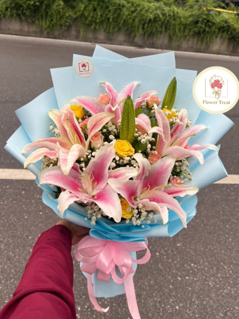 🩷 Premium Pink Theme Lily Bouquet 💐 - Image 3