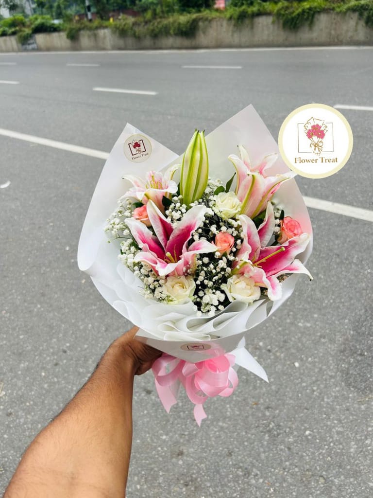 π©· Premium Pink Lily Bouquet π - Image 3