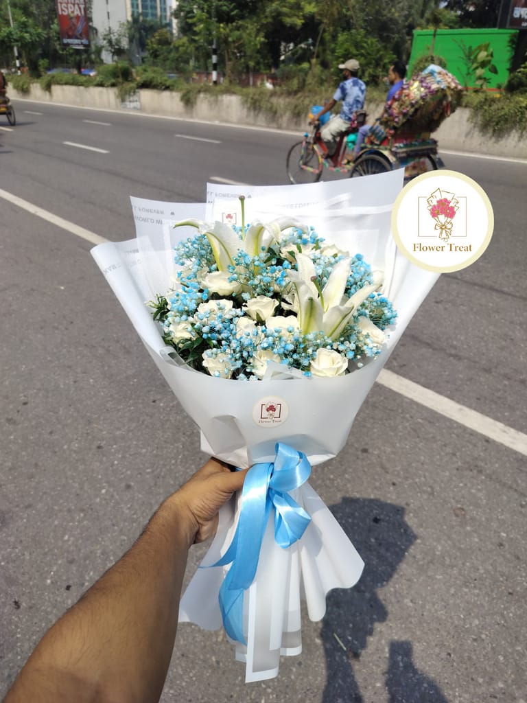 π€ Premium Lily & White Rose Mixed Bouquet π - Image 3