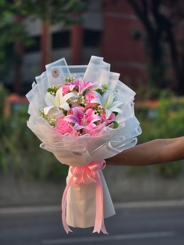 🌸 Premium Artificial Lily Bouquet 💐 - Image 3