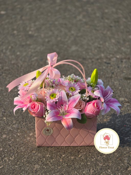 👜🌸 Premium Artificial Bag Bouquet 💐