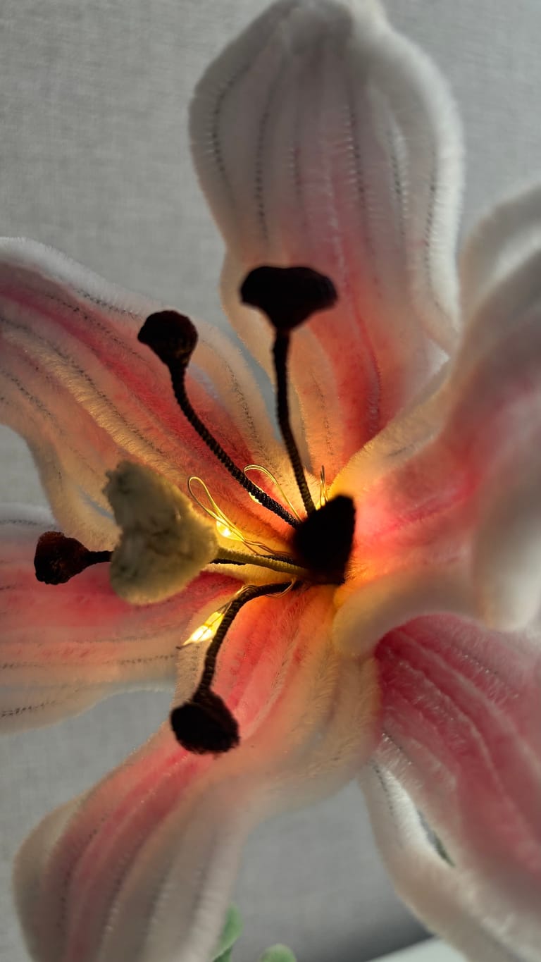 Fairy Lily Lamp - Image 4
