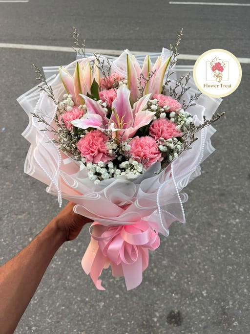 🤍✨ Premium Luxury Lily Bouquet 💐
