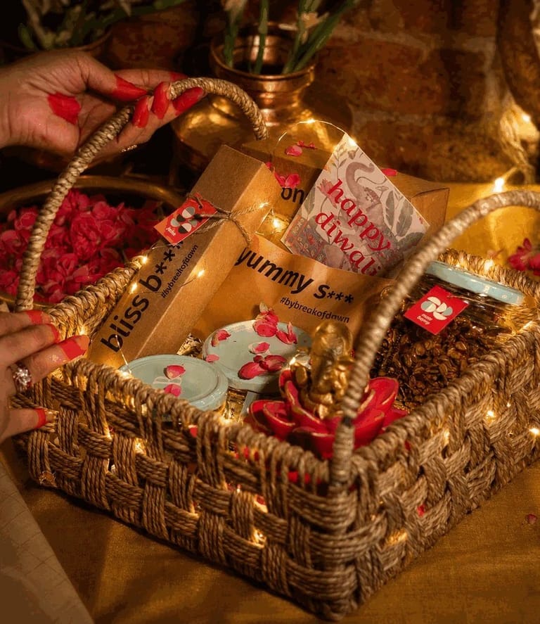 Diwali Hamper · Handcrafted Big Jute Basket - Image 1