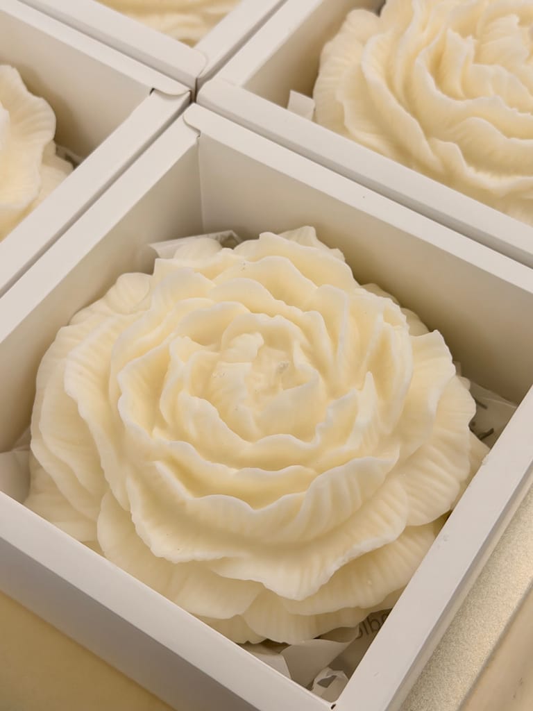 Large Peony Scented Candle - Image 2