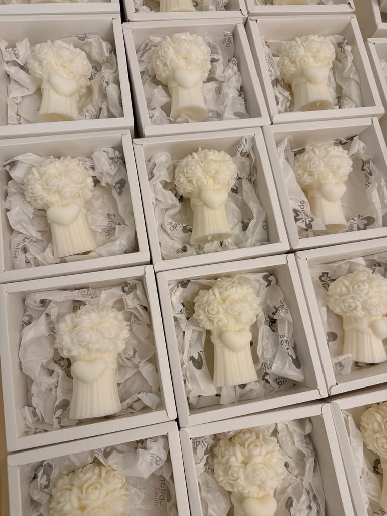 Medium Candle Bouquet With Heart - Image 3