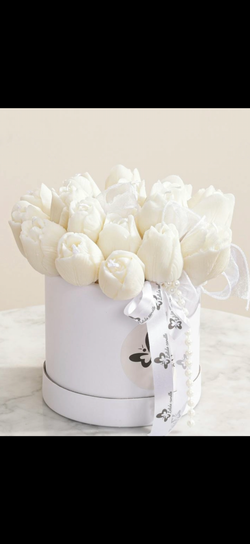 Tulip Bouquet Scented Candle By Lelido