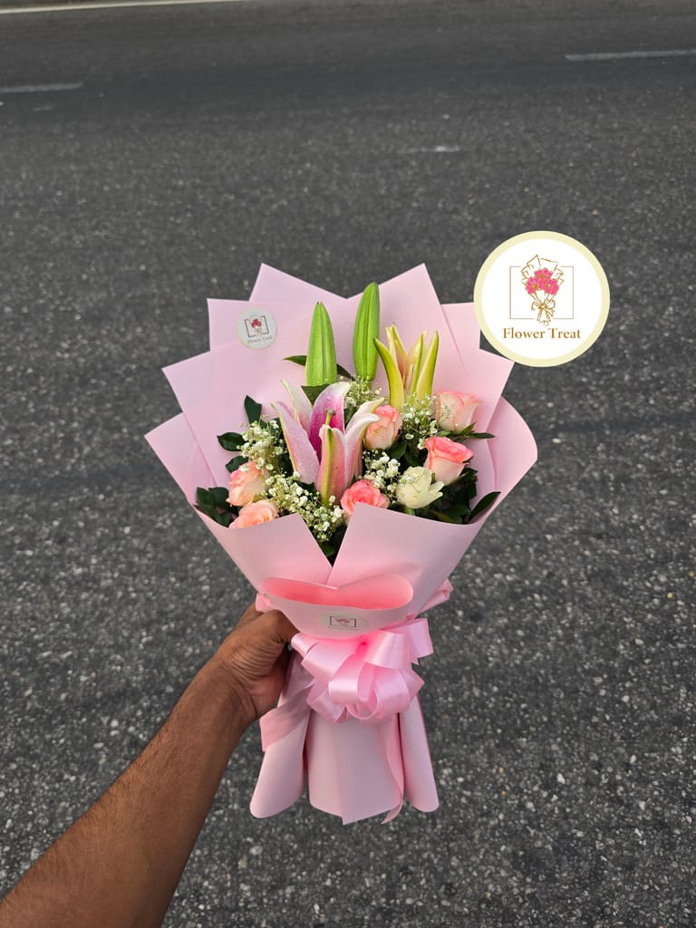 π€β¨ Premium Luxury Lily Bouquet π - Image 3