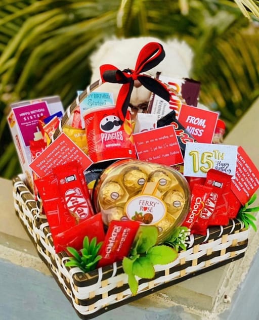 Deluxe Basket