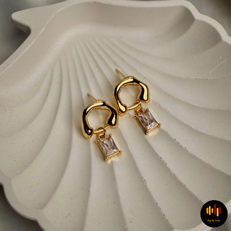 Aphrodite Earrings | Stainless Steel - Image 1