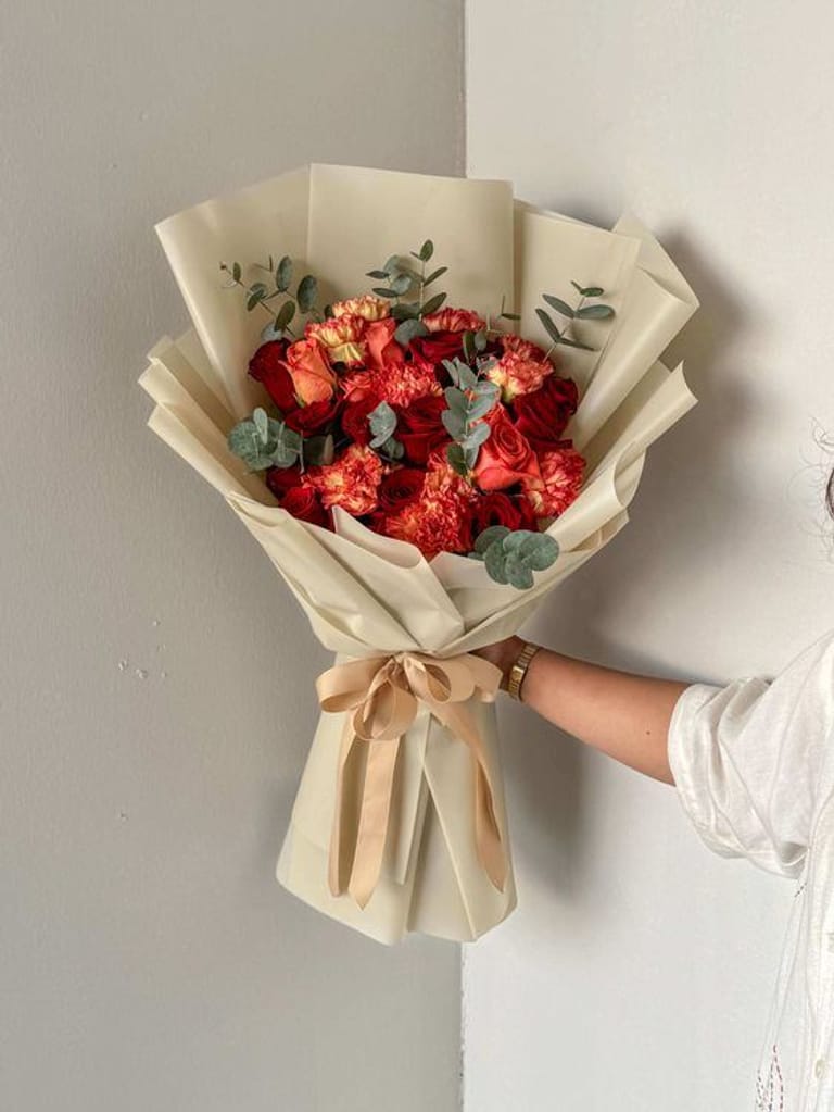 Fiery Harmony - Flower Bouquet. - Image 1