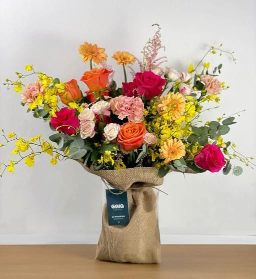 Sunkissed Serenade Vase