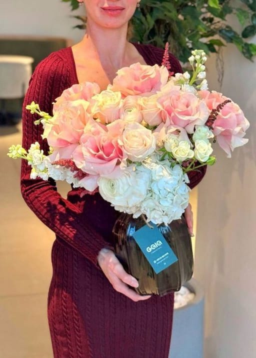 Signature Mondial Vase