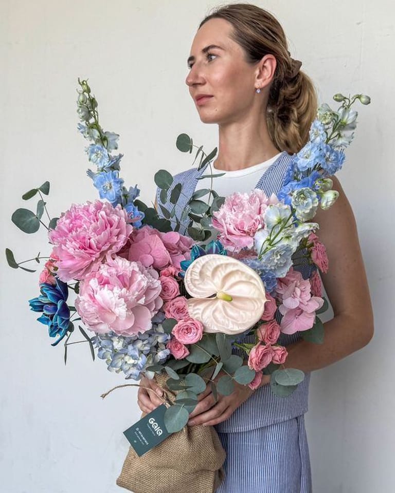 Petal Grace - Flower Bunch - Image 1