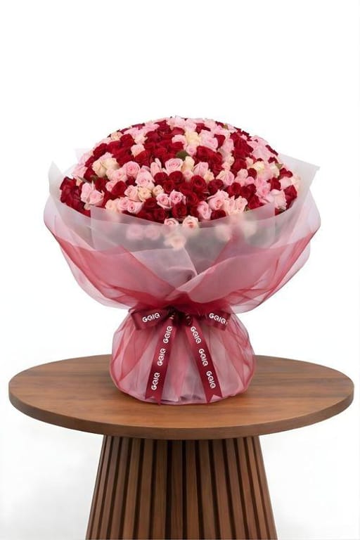 Premium Pink and Red Roses