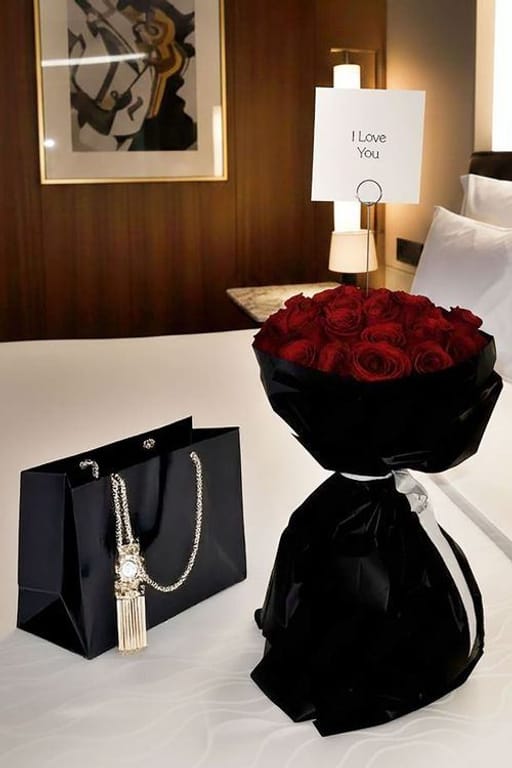 Romantic Luxury Modern
