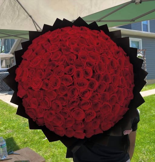 200 Roses