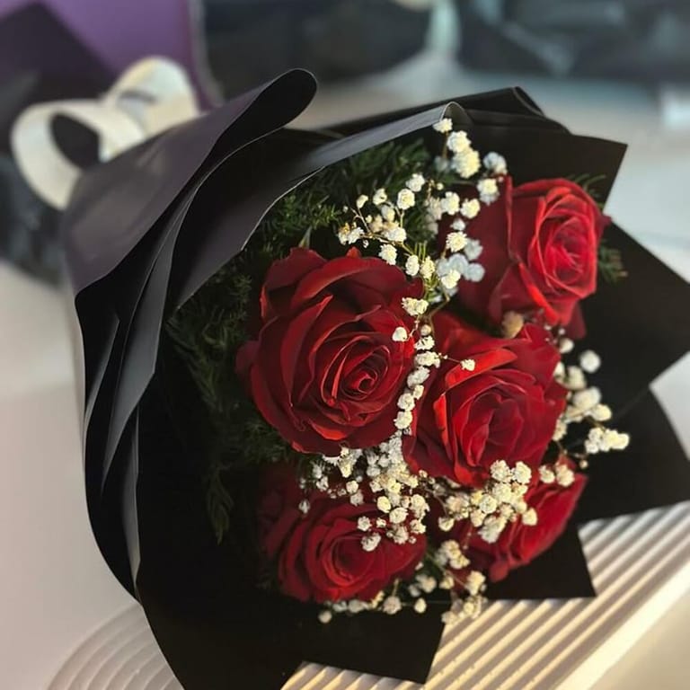 Red Black - Image 1