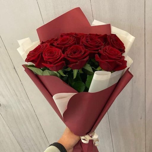 9 Roses