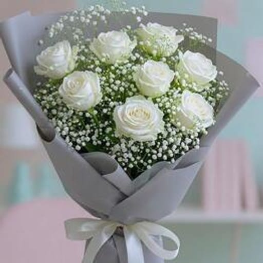 8 Roses