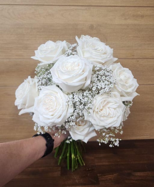 9 Roses