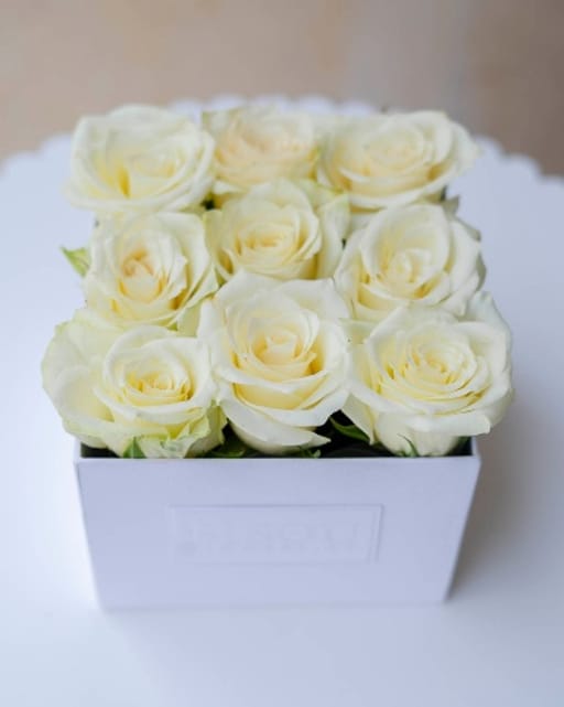 9 roses