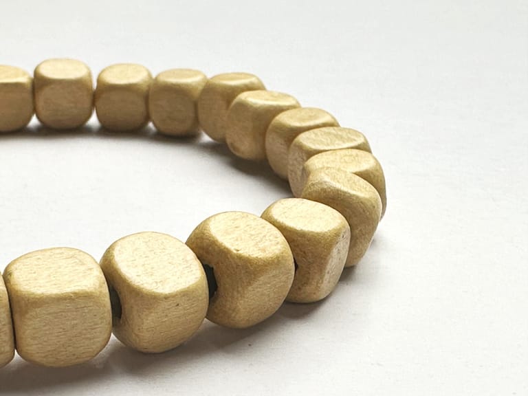 Minimalist plain wooden beads bracelet - Image 2