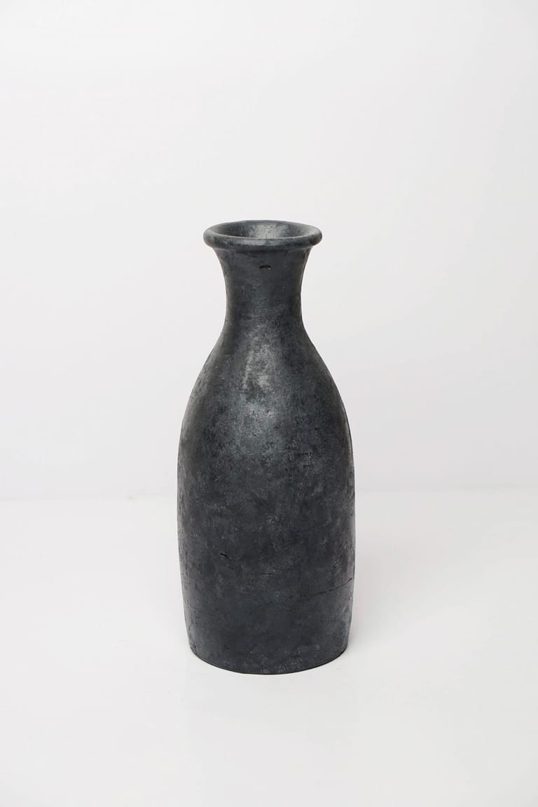 Nebula Noir Decanter - Image 1