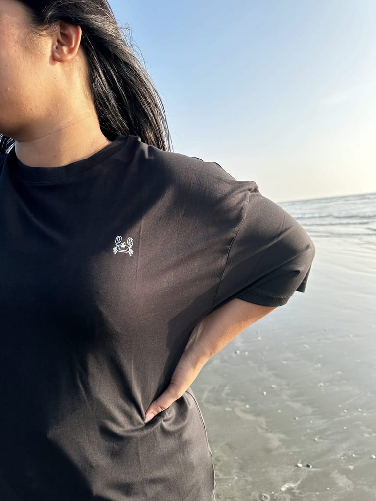Happy Crab Summer Tees Black (Drop Shoulder) - Image 2