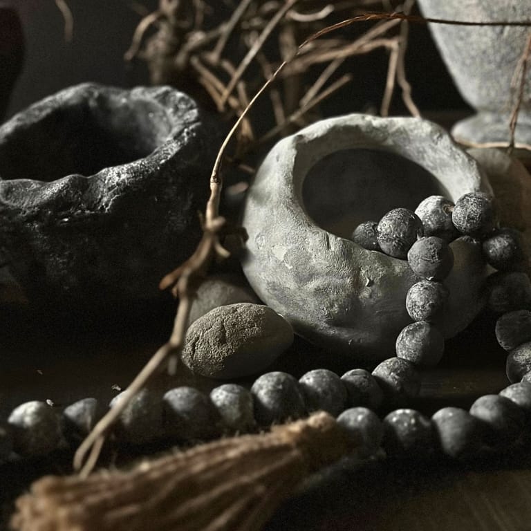 Hornfels Mini Vessel - Image 3