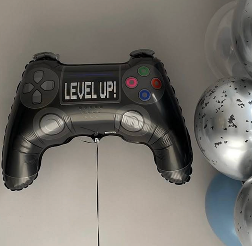 Level Up Party - 11 Balloons