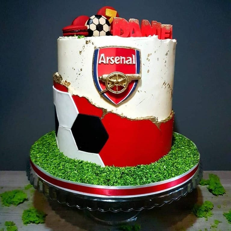 Arsenal cake 1 - Image 1