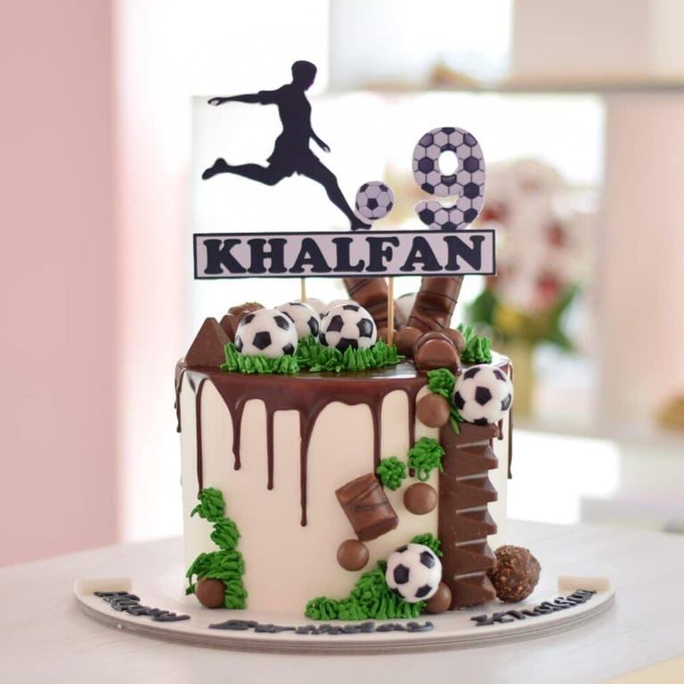 Football Fan Cake - Image 1