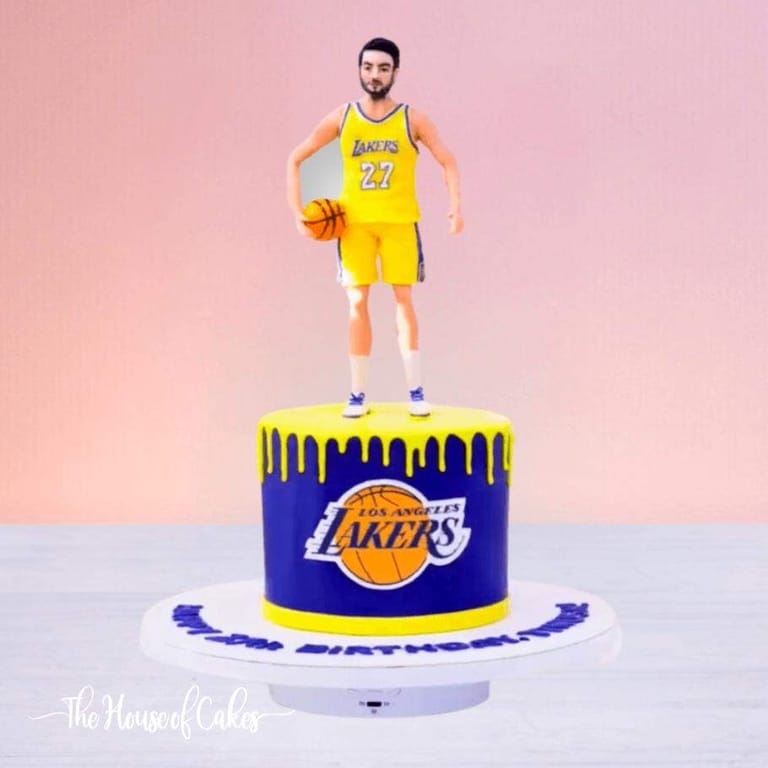 Los Angeles Lakers Cake - Image 1