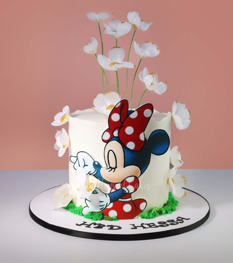 Minnie Mouse Cake 55 - Image 1
