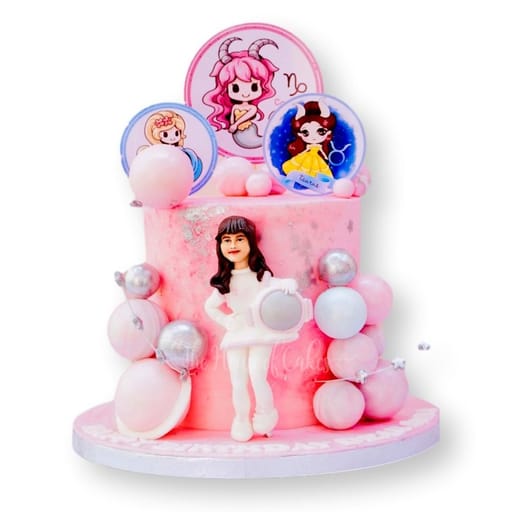 Unique astronaut girl cake