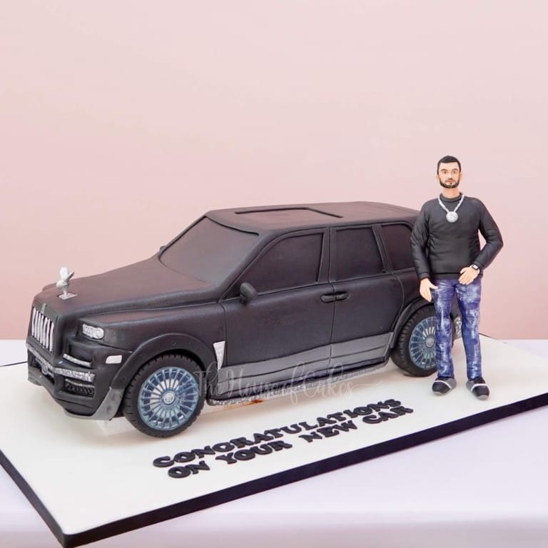 Exquisite Rolls Royce Cake - Image 1