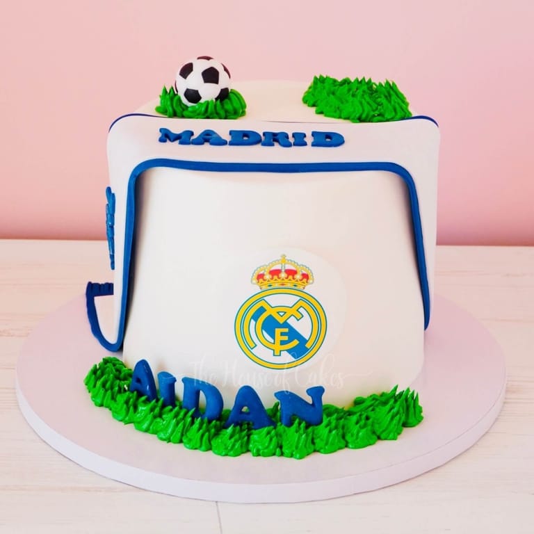 Real Madrid Glory Cake - Image 1