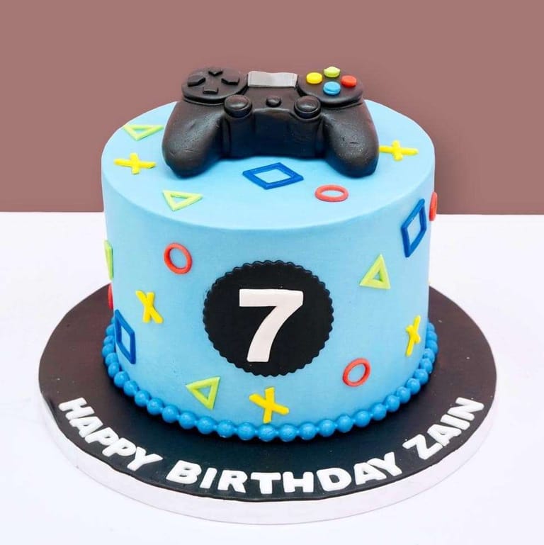 Playstation controller cake - Image 1
