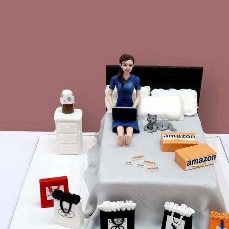 Shopaholic’s Dream Cake - Image 1